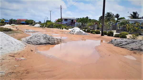 Lima Sands taxi, minibus operators pin fare hike on poor road condition.