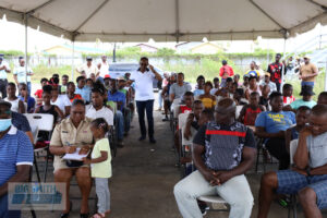 Hopetown youths 'ambush' Top Cop for community development
