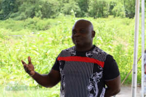 Hopetown youths 'ambush' Top Cop for community development