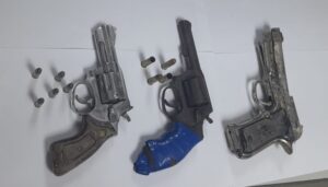 "We are sorry" Bandits tells police after shooting/ robbing business